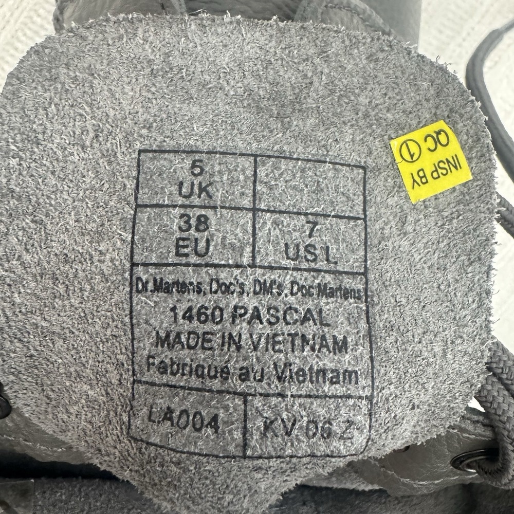 Dr Martens 1460 Pascal Leather 8 Eye Boots Gray Womens 7 NWOT - Picture 13 of 14